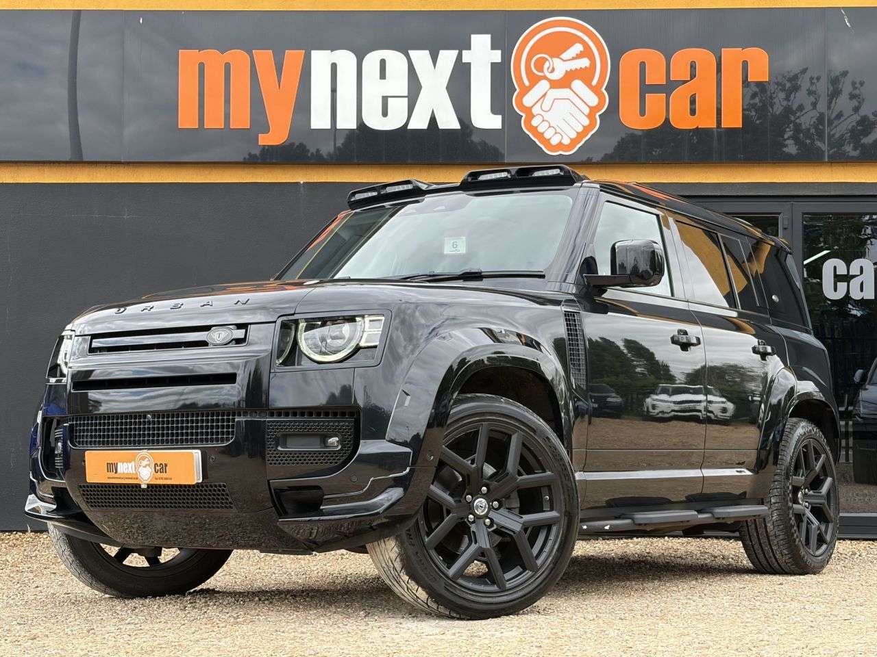 A 2021 LAND ROVER DEFENDER 110 3.0 D250 MHEV XS Edition SUV 5dr Diesel Auto 4WD Euro 6 (s/s) (250 ps) * DE A 2021 LAND ROVER DEFENDER 110 3.0 D250 MHEV XS Edition SUV 5dr Diesel Auto 4WD Euro 6 (s/s) (250 ps) * DE