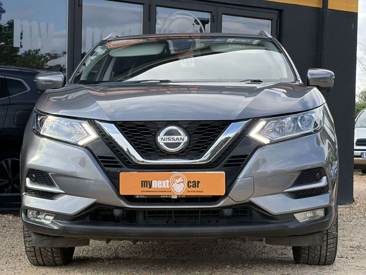 A 2019 NISSAN QASHQAI 1.3 DIG-T N-Connecta SUV 5dr Petrol DCT Auto Euro 6 (s/s) (160 ps) Apple Ca A 2019 NISSAN QASHQAI 1.3 DIG-T N-Connecta SUV 5dr Petrol DCT Auto Euro 6 (s/s) (160 ps) Apple Ca