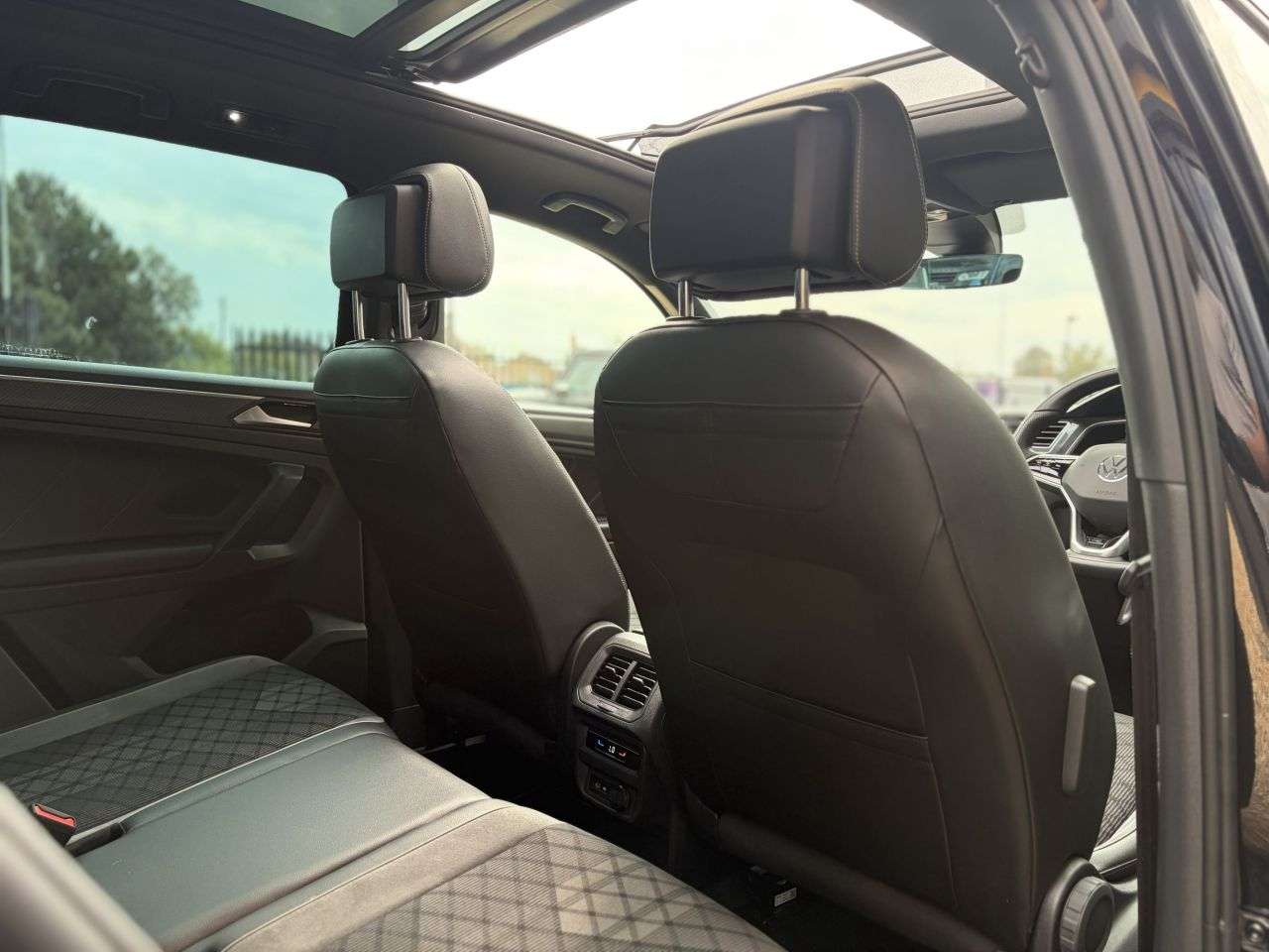 2022 VOLKSWAGEN TIGUAN 2022 VOLKSWAGEN TIGUAN