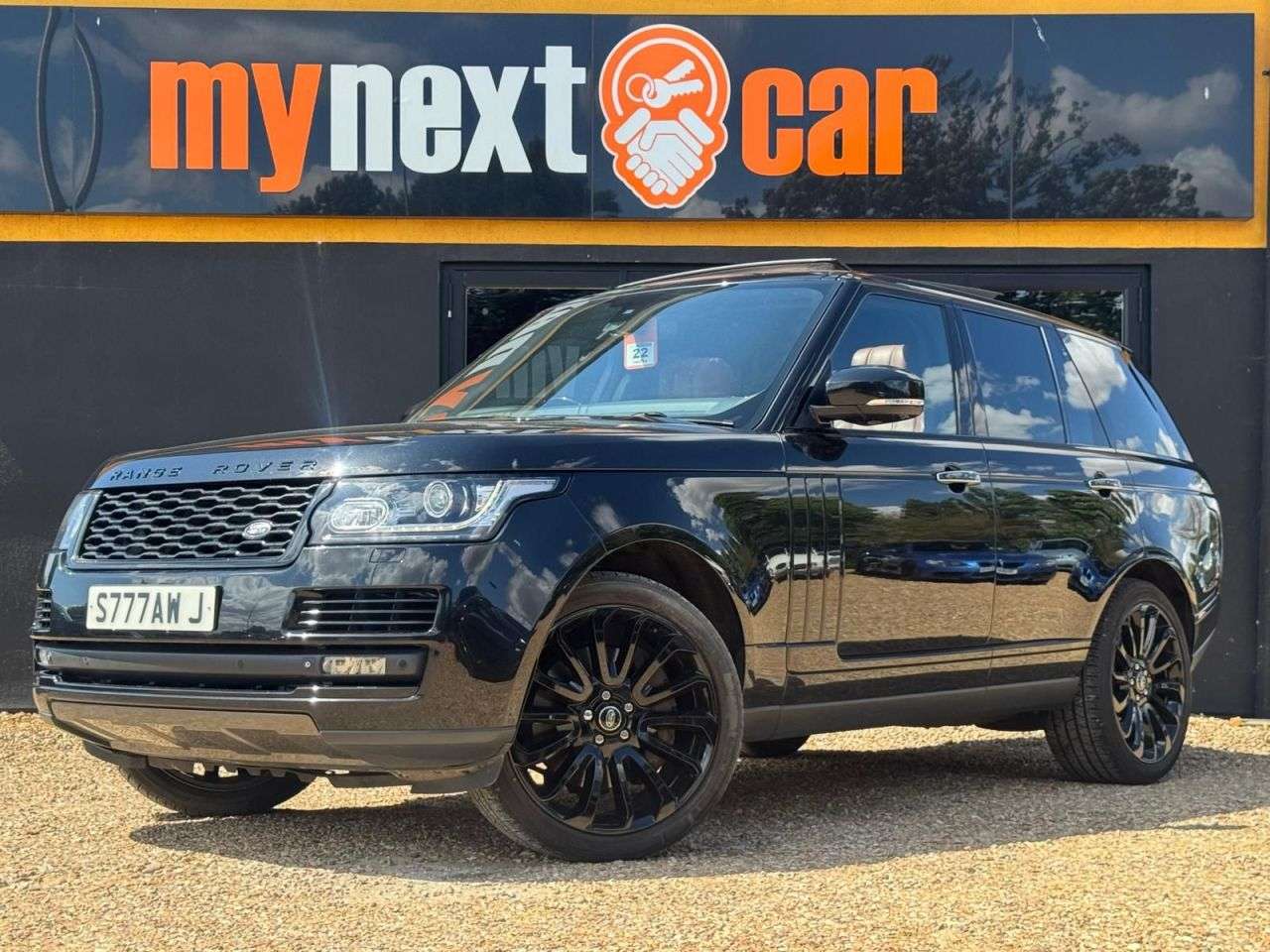 A 2014 LAND ROVER RANGE ROVER 5.0 V8 Autobiography SUV 5dr Petrol Auto 4WD Euro 5 (s/s) (510 ps) 22" 7 SP A 2014 LAND ROVER RANGE ROVER 5.0 V8 Autobiography SUV 5dr Petrol Auto 4WD Euro 5 (s/s) (510 ps) 22" 7 SP