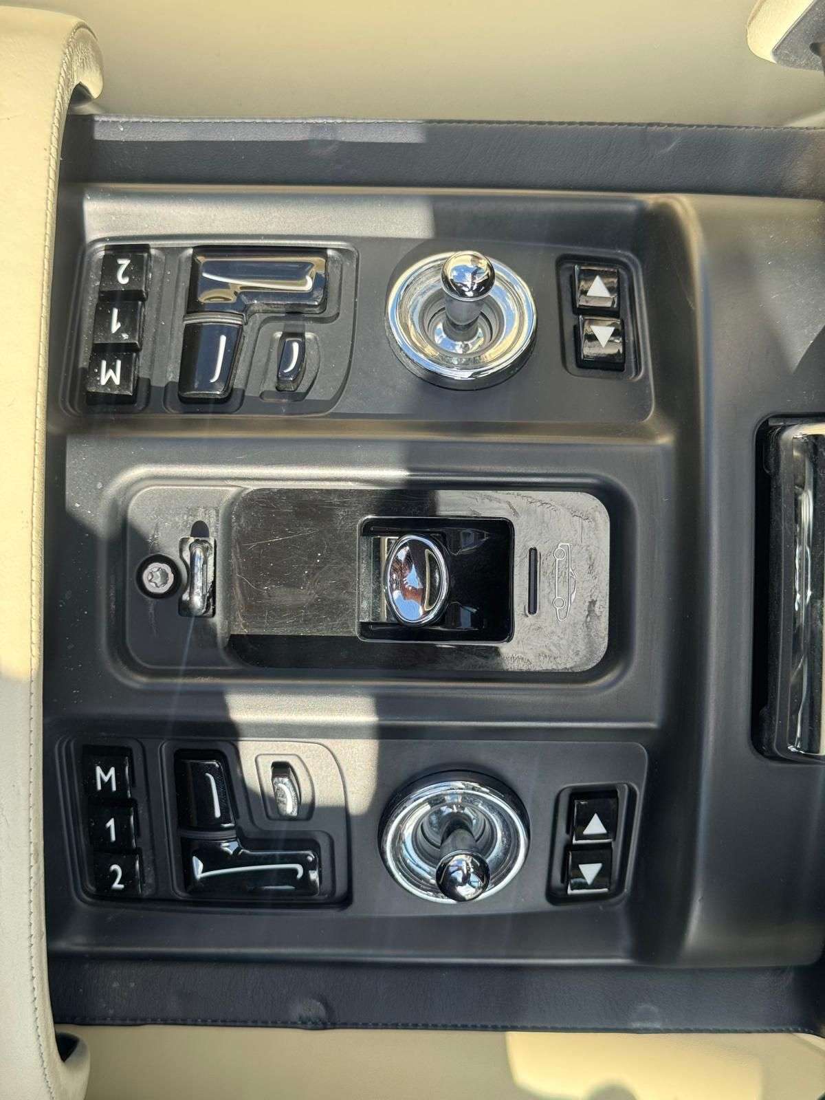 2007 ROLLS-ROYCE PHANTOM 2007 ROLLS-ROYCE PHANTOM