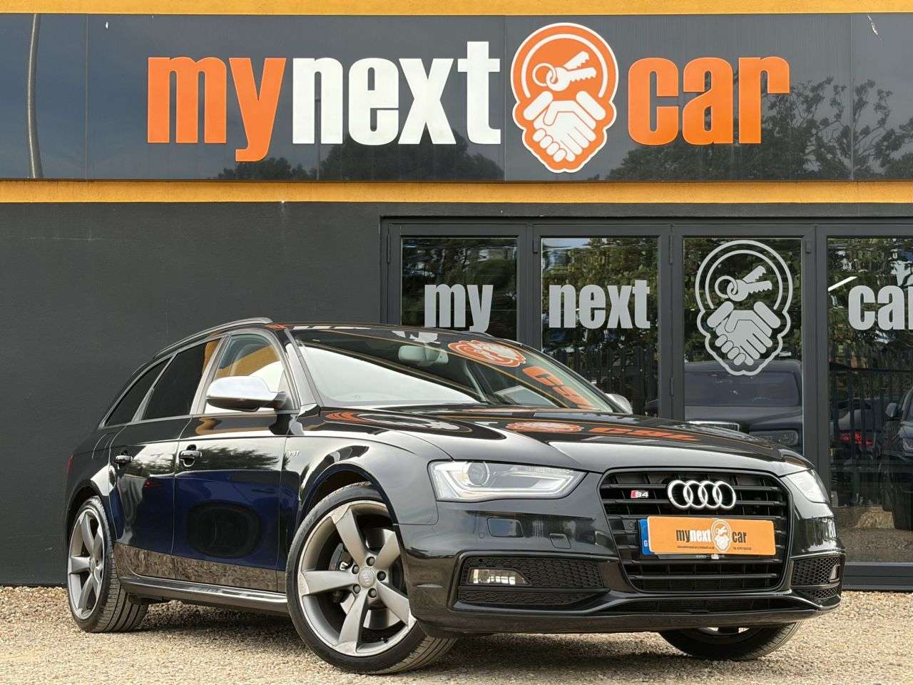 A 2012 AUDI S4 AVANT 3.0 TFSI V6 Black Edition Estate 5dr Petrol S Tronic quattro Euro 5 (s/s) ( A 2012 AUDI S4 AVANT 3.0 TFSI V6 Black Edition Estate 5dr Petrol S Tronic quattro Euro 5 (s/s) (
