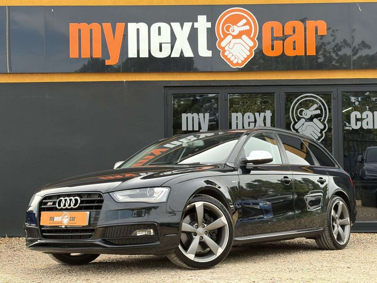 A 2012 AUDI S4 AVANT 3.0 TFSI V6 Black Edition Estate 5dr Petrol S Tronic quattro Euro 5 (s/s) ( A 2012 AUDI S4 AVANT 3.0 TFSI V6 Black Edition Estate 5dr Petrol S Tronic quattro Euro 5 (s/s) (