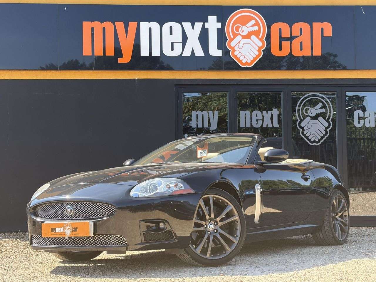 A 2007 JAGUAR XKR 4.2 V8 Convertible 2dr Petrol Auto Euro 4 (420 ps) BEAUTIFUL SPECIFICATION A 2007 JAGUAR XKR 4.2 V8 Convertible 2dr Petrol Auto Euro 4 (420 ps) BEAUTIFUL SPECIFICATION