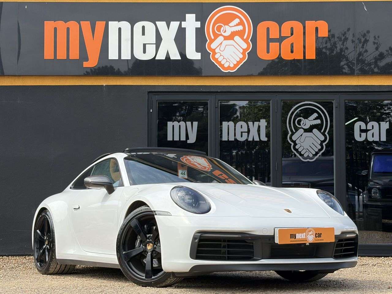 A 2024 PORSCHE 911 3.0T 992 Carrera T Coupe 2dr Petrol PDK Euro 6 (s/s) (385 ps) HUGE SPEC + S A 2024 PORSCHE 911 3.0T 992 Carrera T Coupe 2dr Petrol PDK Euro 6 (s/s) (385 ps) HUGE SPEC + S