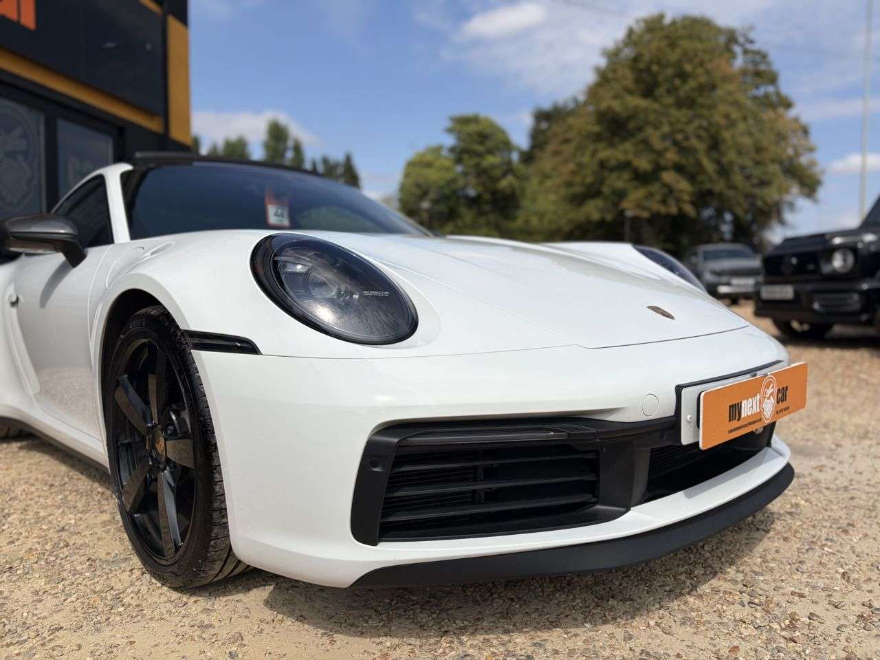 A 2024 PORSCHE 911 3.0T 992 Carrera T Coupe 2dr Petrol PDK Euro 6 (s/s) (385 ps) HUGE SPEC + S A 2024 PORSCHE 911 3.0T 992 Carrera T Coupe 2dr Petrol PDK Euro 6 (s/s) (385 ps) HUGE SPEC + S