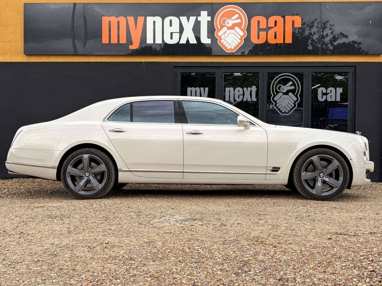 2015 BENTLEY MULSANNE 2015 BENTLEY MULSANNE