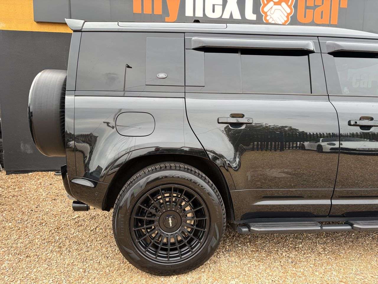 2022 LAND ROVER DEFENDER 110 2022 LAND ROVER DEFENDER 110