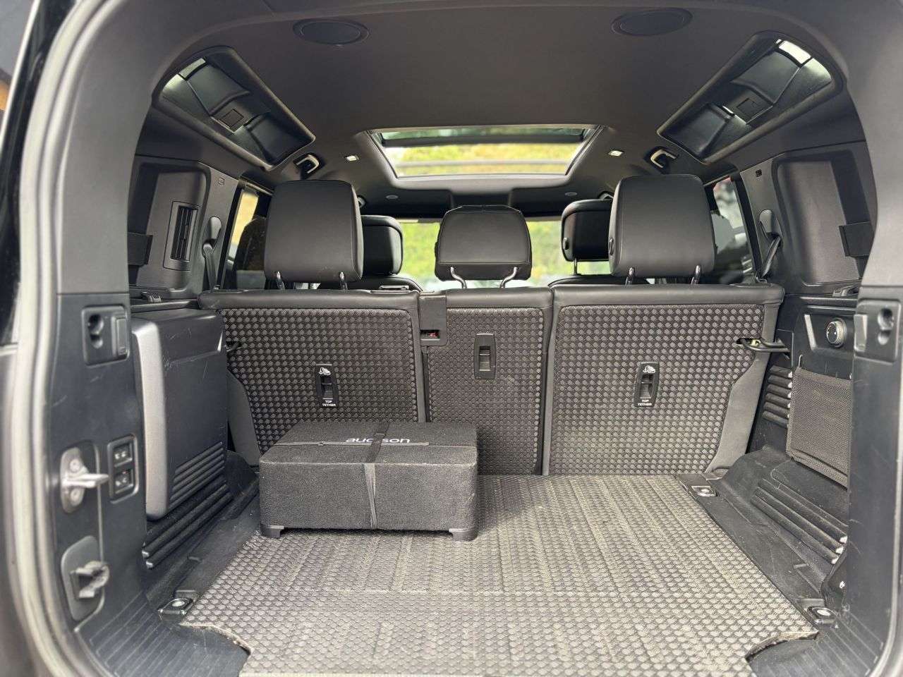 2022 LAND ROVER DEFENDER 110 2022 LAND ROVER DEFENDER 110