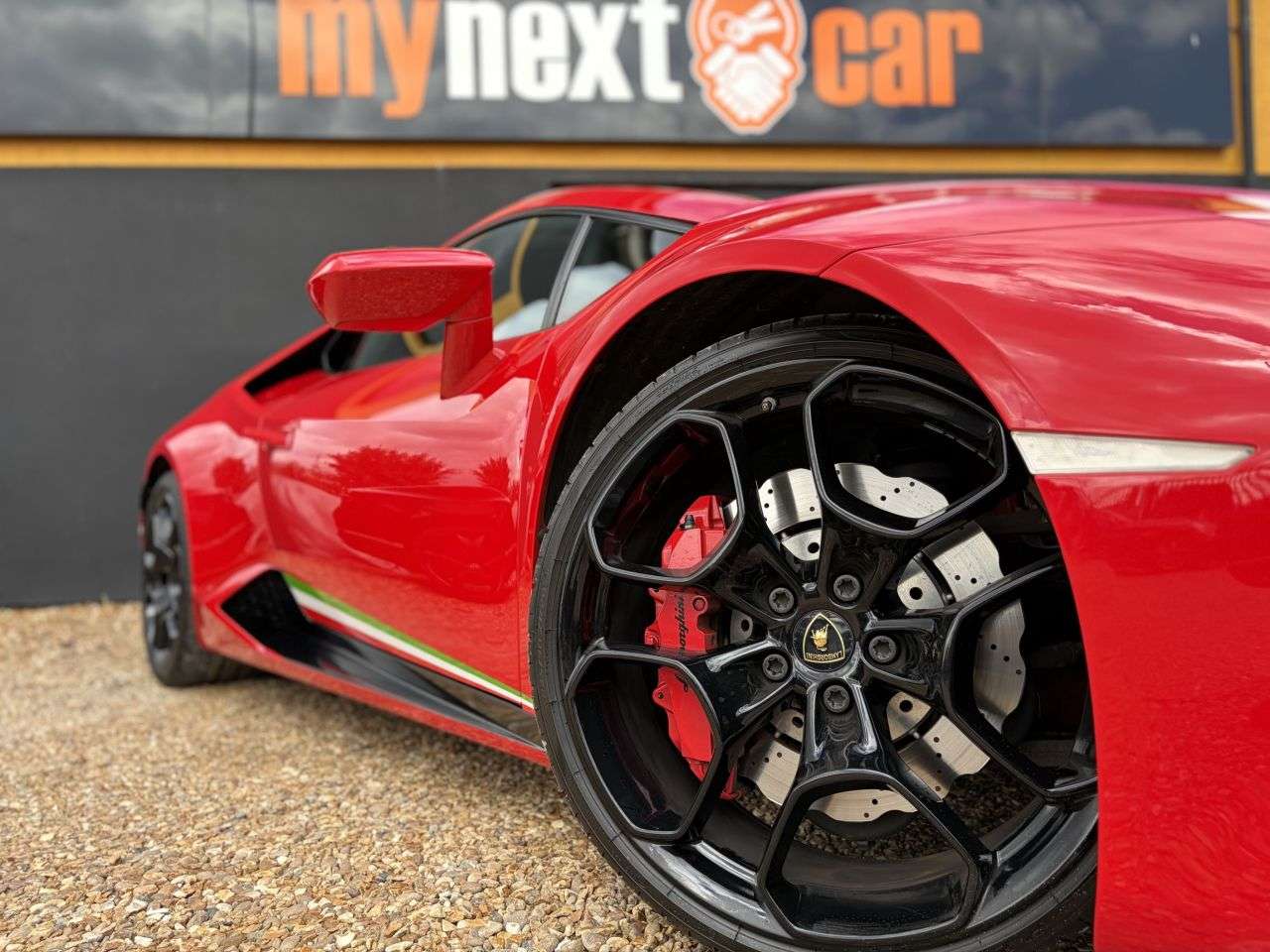 A 2021 LAMBORGHINI HURACAN 5.2 V10 LP 580-2 LDF Euro 6 (s/s) 2dr bhp FRONT LIFTING SYSTEM + REVERSE CA A 2021 LAMBORGHINI HURACAN 5.2 V10 LP 580-2 LDF Euro 6 (s/s) 2dr bhp FRONT LIFTING SYSTEM + REVERSE CA