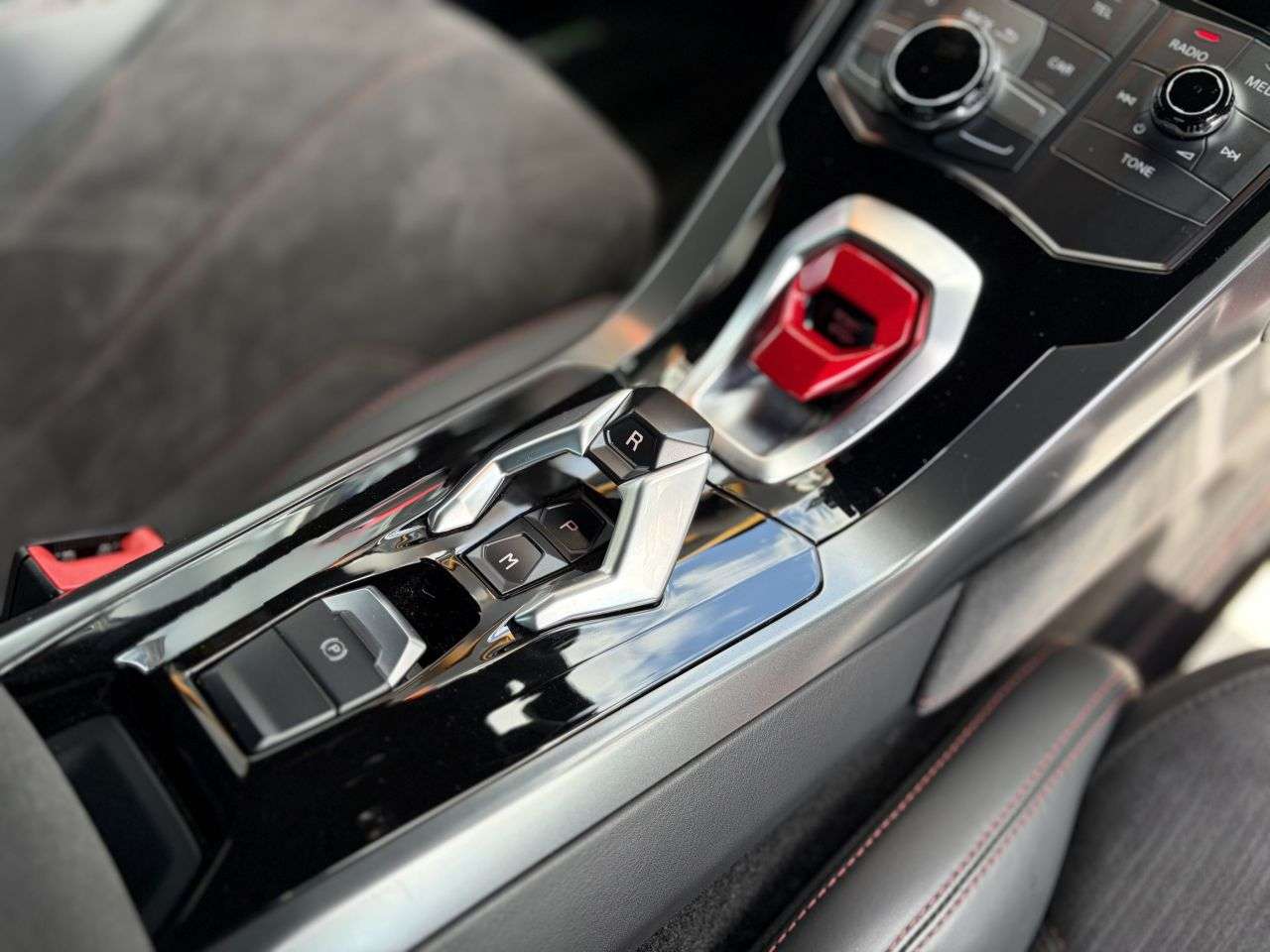 2021 LAMBORGHINI HURACAN 2021 LAMBORGHINI HURACAN