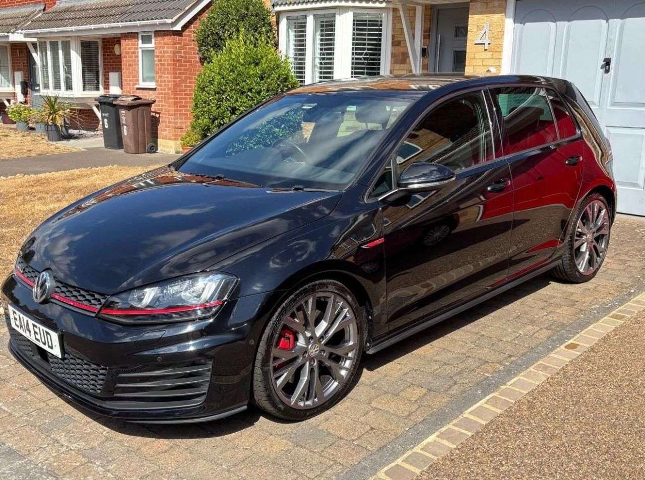 A 2014 VOLKSWAGEN GOLF 2.0 TSI BlueMotion Tech GTI Performance Hatchback 5dr Petrol DSG Euro 6 (s/ A 2014 VOLKSWAGEN GOLF 2.0 TSI BlueMotion Tech GTI Performance Hatchback 5dr Petrol DSG Euro 6 (s/