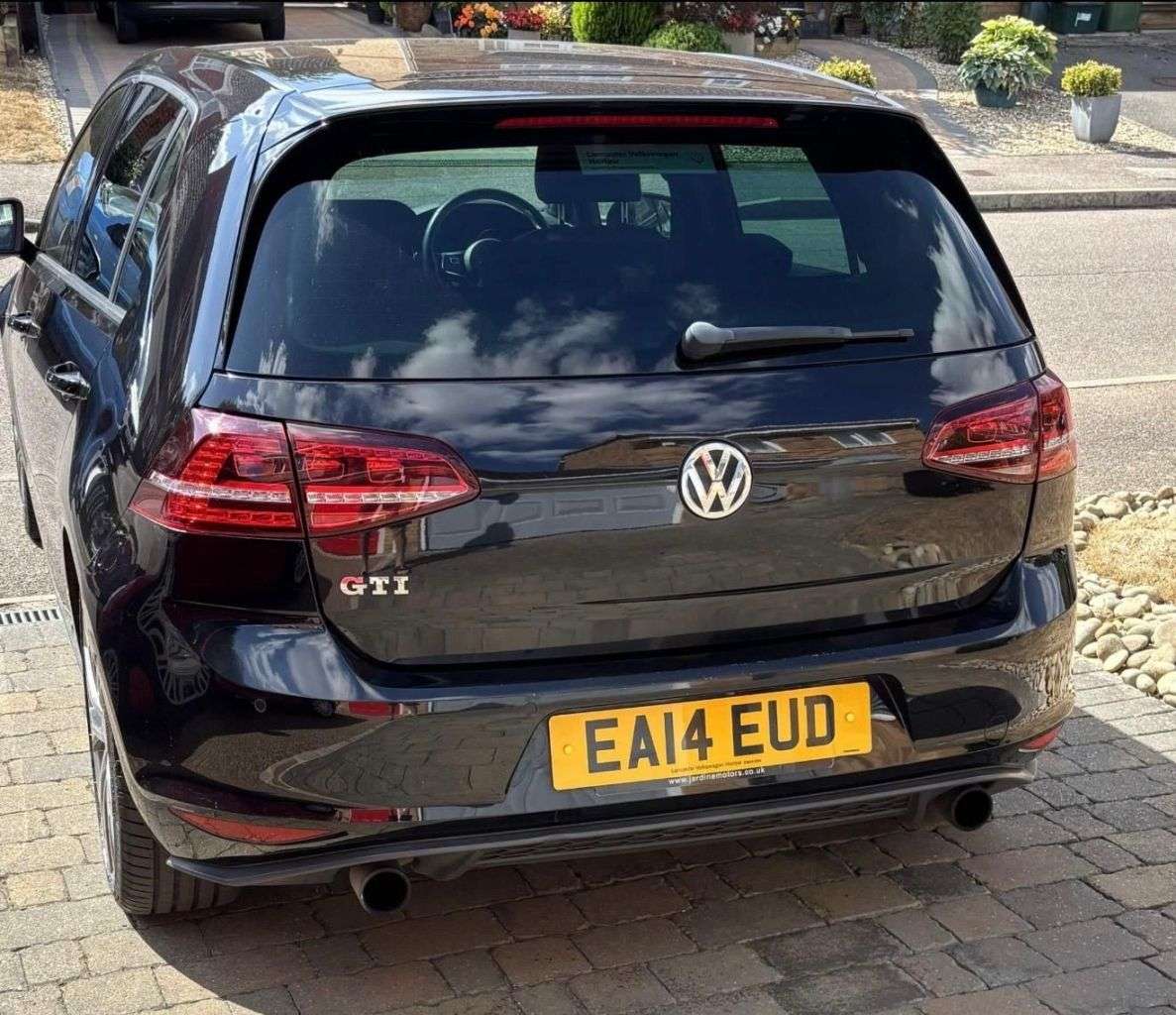 A 2014 VOLKSWAGEN GOLF 2.0 TSI BlueMotion Tech GTI Performance Hatchback 5dr Petrol DSG Euro 6 (s/ A 2014 VOLKSWAGEN GOLF 2.0 TSI BlueMotion Tech GTI Performance Hatchback 5dr Petrol DSG Euro 6 (s/