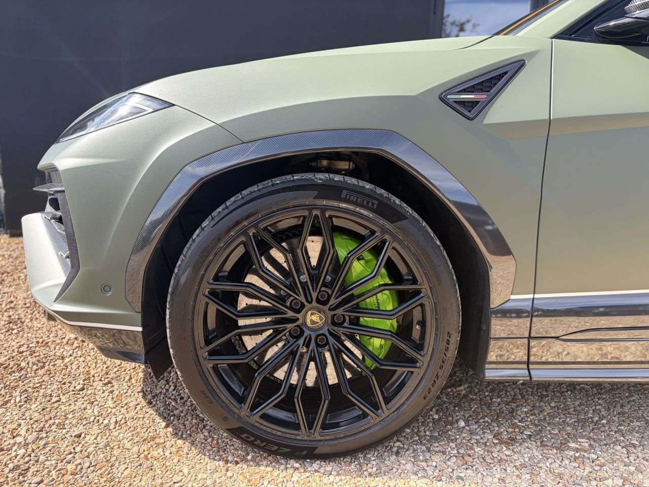 2026 LAMBORGHINI URUS 2026 LAMBORGHINI URUS