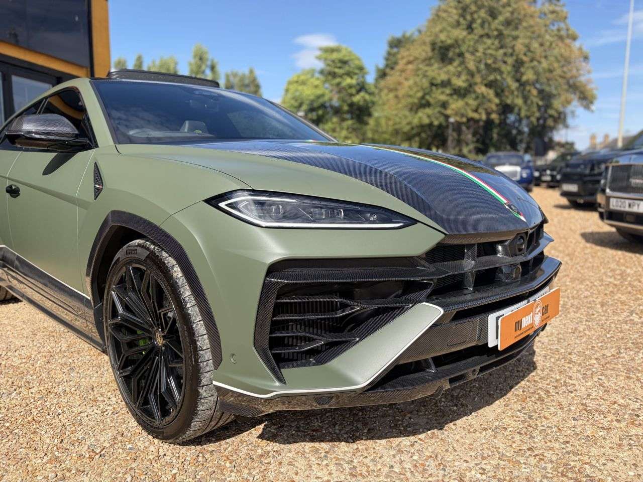 A 2026 LAMBORGHINI URUS 4.0 V8 BiTurbo 25.9kWh SE SUV 5dr Petrol Plug-in Hybrid Auto 4WD Euro 6 (80 A 2026 LAMBORGHINI URUS 4.0 V8 BiTurbo 25.9kWh SE SUV 5dr Petrol Plug-in Hybrid Auto 4WD Euro 6 (80