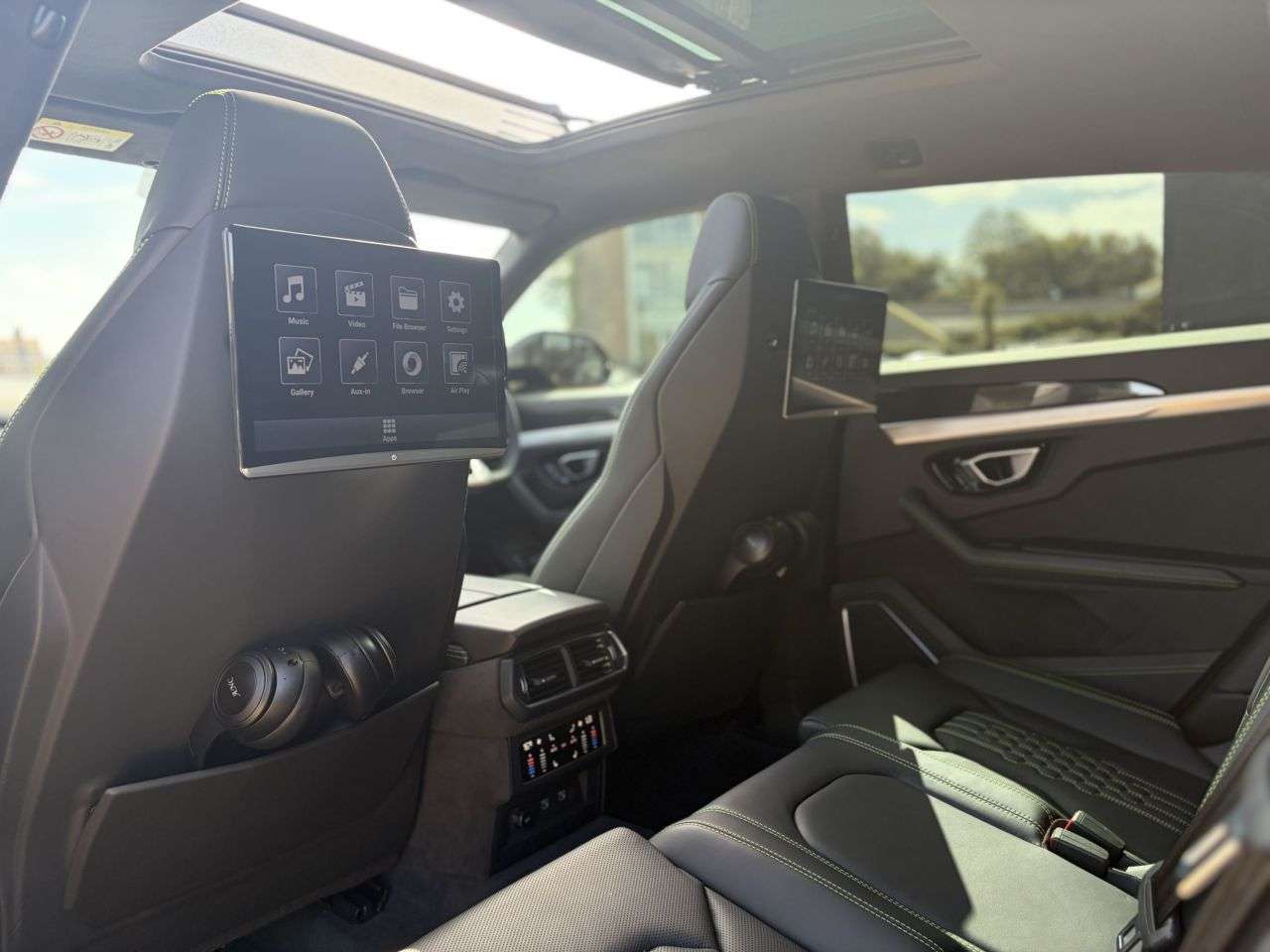 2026 LAMBORGHINI URUS 2026 LAMBORGHINI URUS