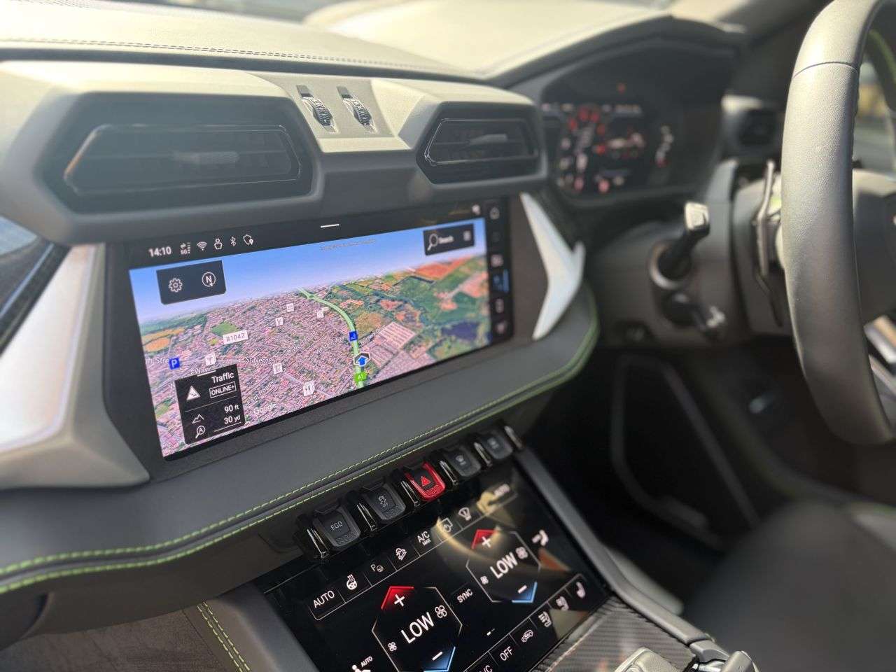 2026 LAMBORGHINI URUS 2026 LAMBORGHINI URUS