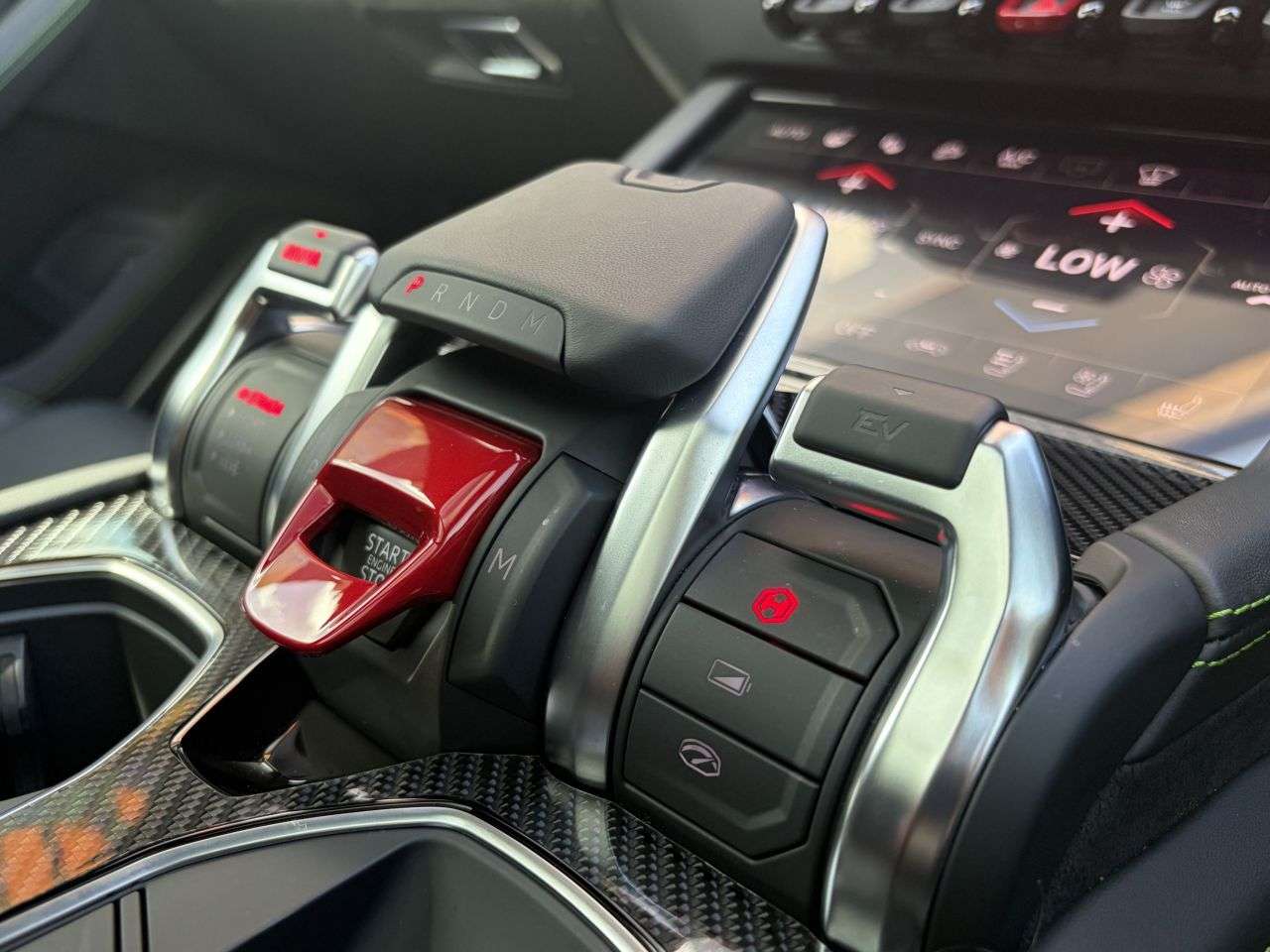 2026 LAMBORGHINI URUS 2026 LAMBORGHINI URUS