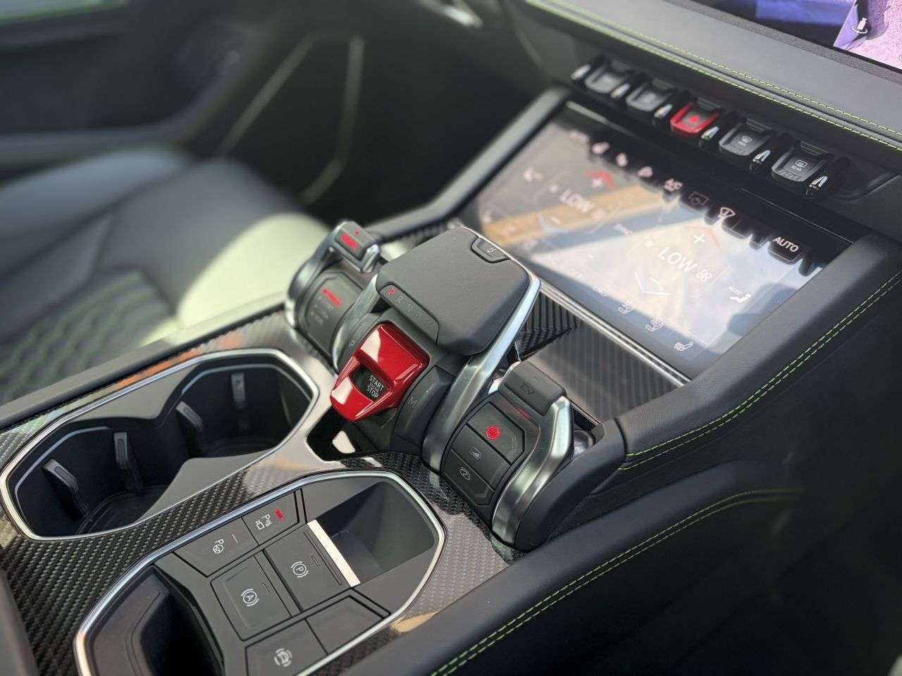 2026 LAMBORGHINI URUS 2026 LAMBORGHINI URUS