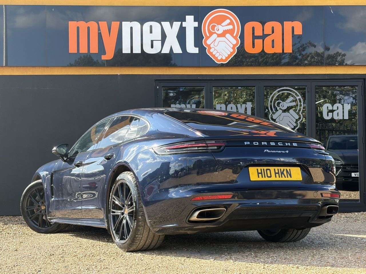 2019 PORSCHE PANAMERA 2019 PORSCHE PANAMERA