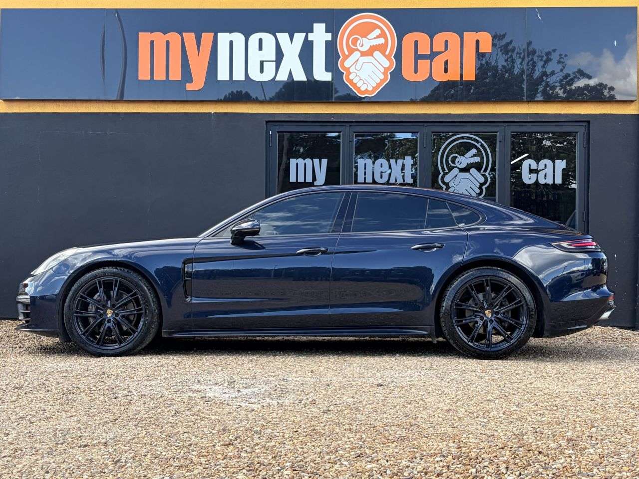 A 2019 PORSCHE PANAMERA 2.9 V6 4 Saloon 5dr Petrol PDK 4WD Euro 6 (s/s) (330 ps) FRONT & REAR HEATE A 2019 PORSCHE PANAMERA 2.9 V6 4 Saloon 5dr Petrol PDK 4WD Euro 6 (s/s) (330 ps) FRONT & REAR HEATE