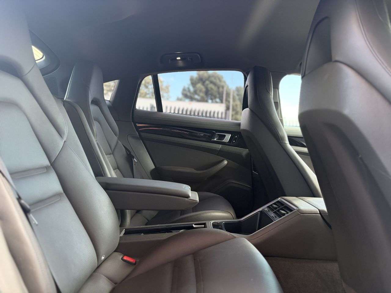 2019 PORSCHE PANAMERA 2019 PORSCHE PANAMERA