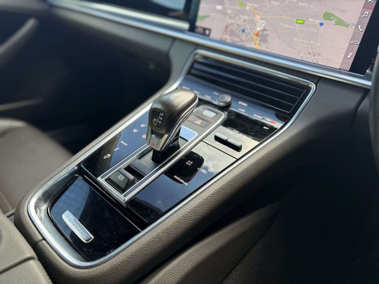 2019 PORSCHE PANAMERA 2019 PORSCHE PANAMERA