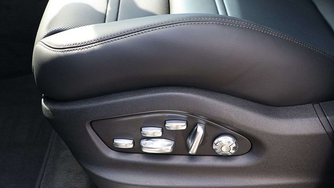 2019 PORSCHE CAYENNE 2019 PORSCHE CAYENNE