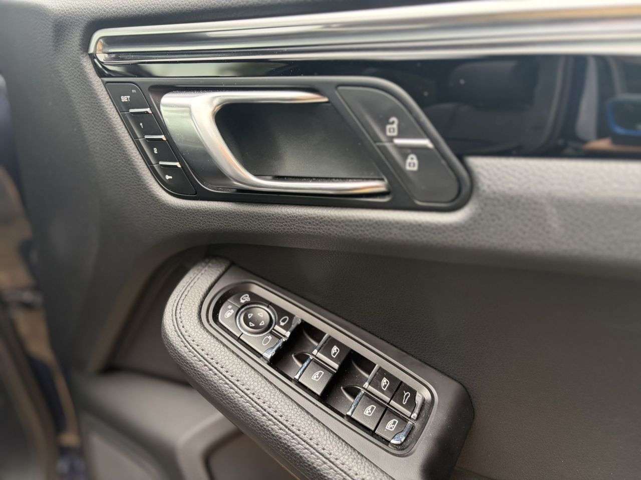 2021 PORSCHE MACAN 2021 PORSCHE MACAN