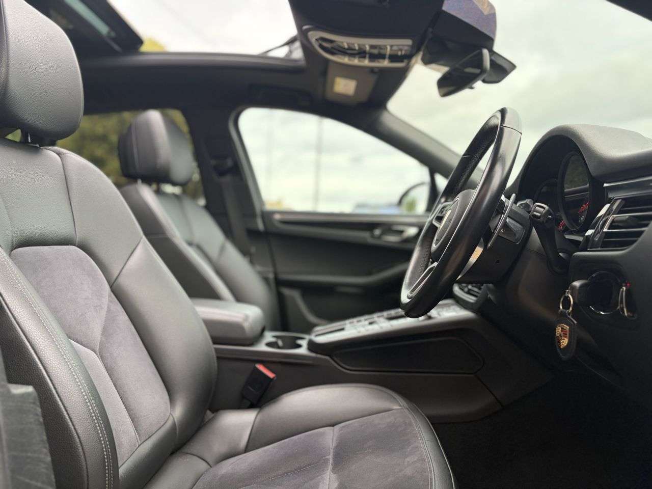 2021 PORSCHE MACAN 2021 PORSCHE MACAN