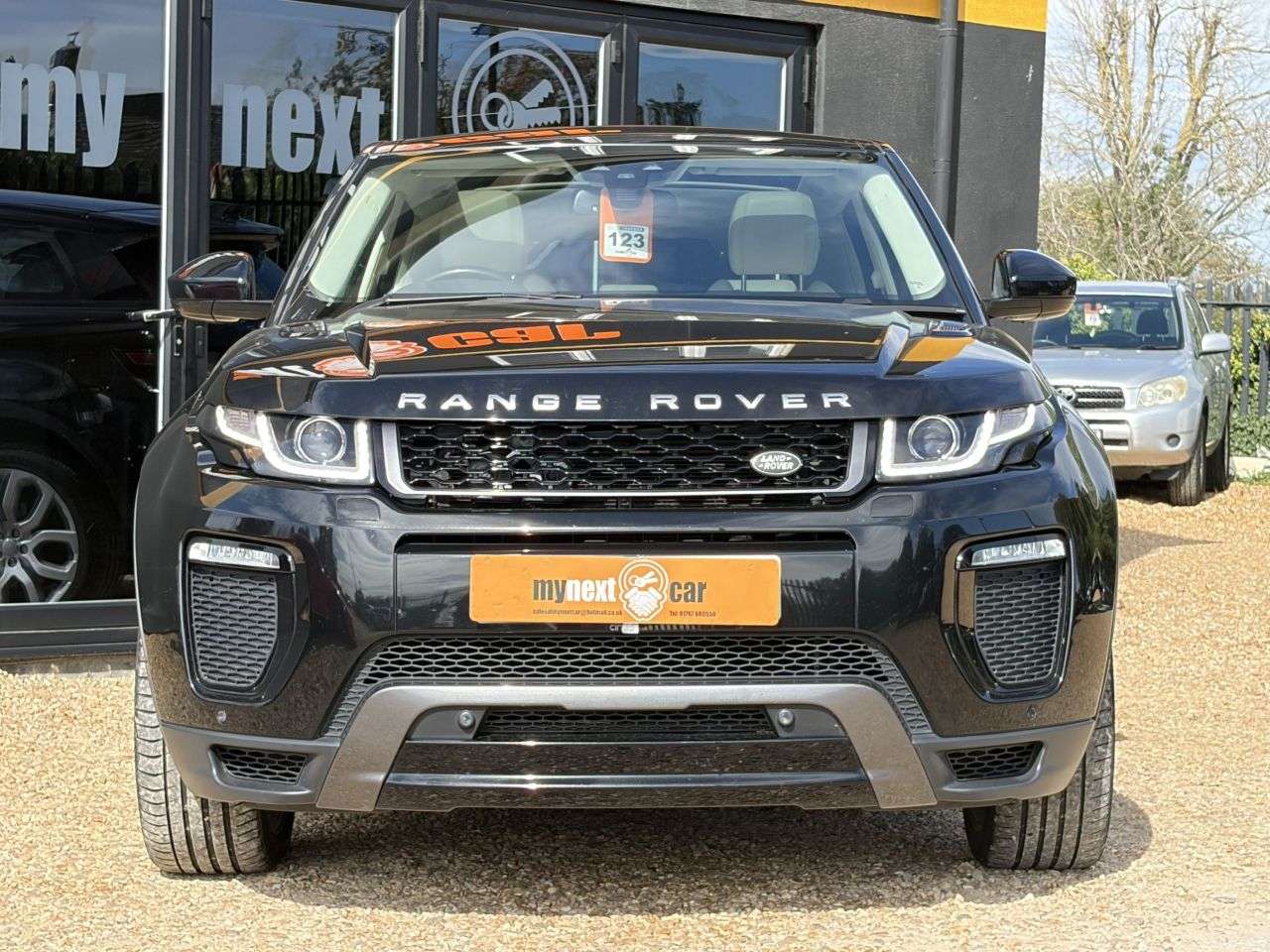 A 2016 LAND ROVER RANGE ROVER EVOQUE 2.0 TD4 HSE Dynamic SUV 5dr Diesel Auto 4WD Euro 6 (s/s) (180 ps) DAB Digit A 2016 LAND ROVER RANGE ROVER EVOQUE 2.0 TD4 HSE Dynamic SUV 5dr Diesel Auto 4WD Euro 6 (s/s) (180 ps) DAB Digit