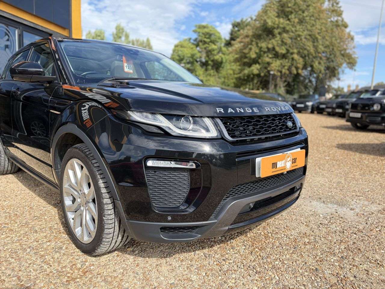 A 2016 LAND ROVER RANGE ROVER EVOQUE 2.0 TD4 HSE Dynamic SUV 5dr Diesel Auto 4WD Euro 6 (s/s) (180 ps) DAB Digit A 2016 LAND ROVER RANGE ROVER EVOQUE 2.0 TD4 HSE Dynamic SUV 5dr Diesel Auto 4WD Euro 6 (s/s) (180 ps) DAB Digit