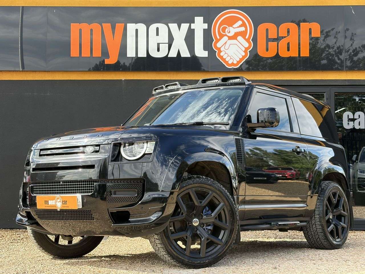 A 2023 LAND ROVER DEFENDER HARD TOP A 2023 LAND ROVER DEFENDER HARD TOP