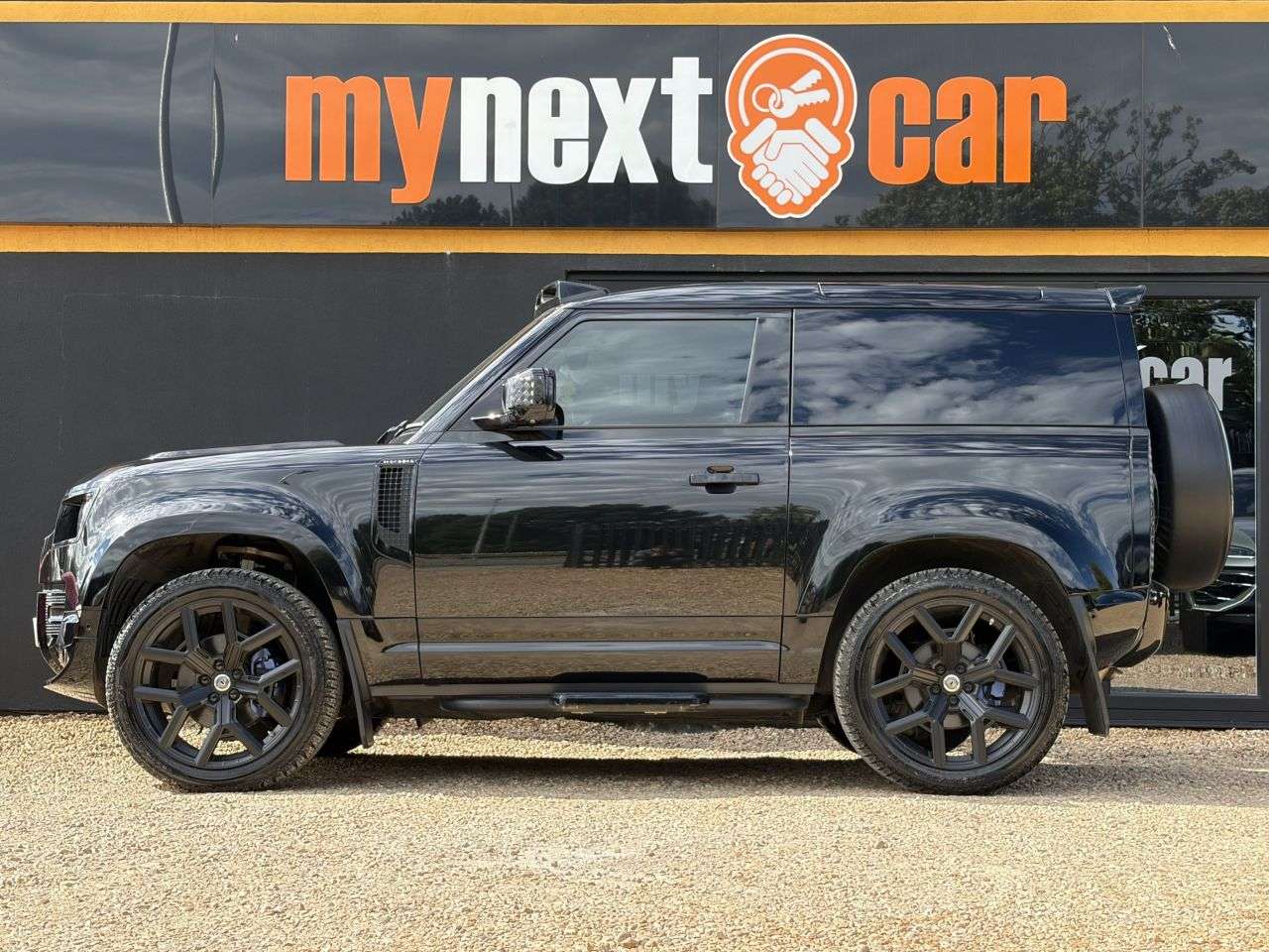2023 LAND ROVER DEFENDER 2023 LAND ROVER DEFENDER