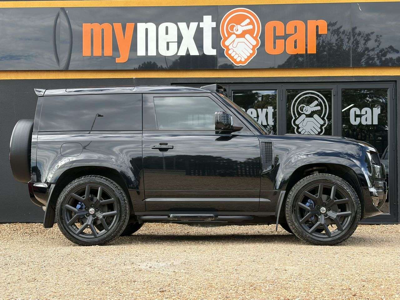 2023 LAND ROVER DEFENDER 2023 LAND ROVER DEFENDER