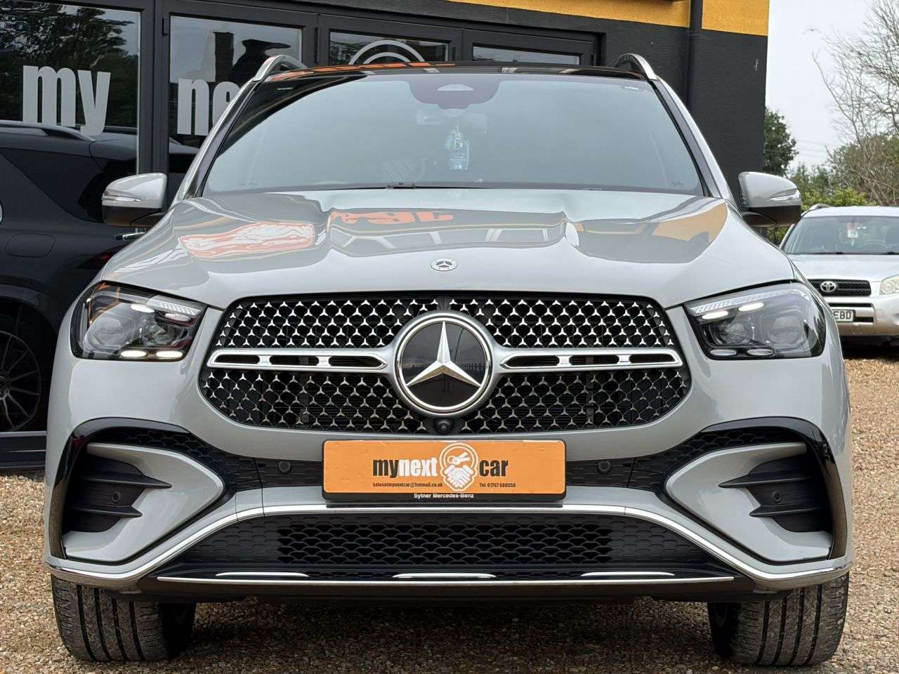 A 2025 MERCEDES-BENZ GLE 3.0 GLE450dh MHEV AMG Line (Premium) SUV 5dr Diesel Hybrid G-Tronic 4MATIC A 2025 MERCEDES-BENZ GLE 3.0 GLE450dh MHEV AMG Line (Premium) SUV 5dr Diesel Hybrid G-Tronic 4MATIC