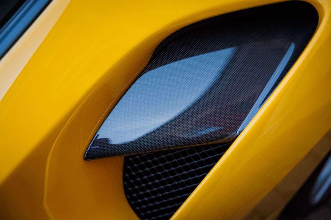 2018 FERRARI 488 2018 FERRARI 488