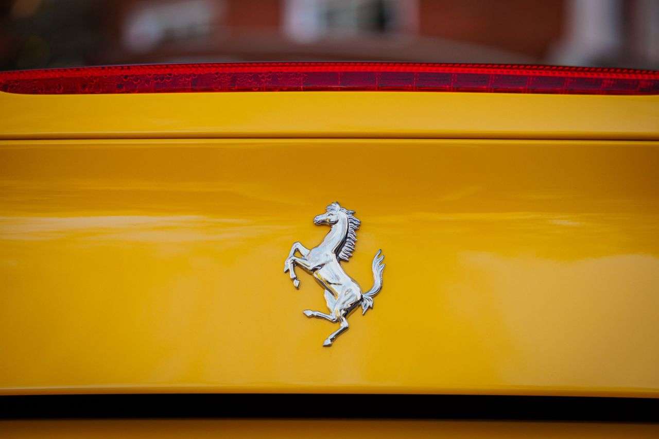 2018 FERRARI 488 2018 FERRARI 488