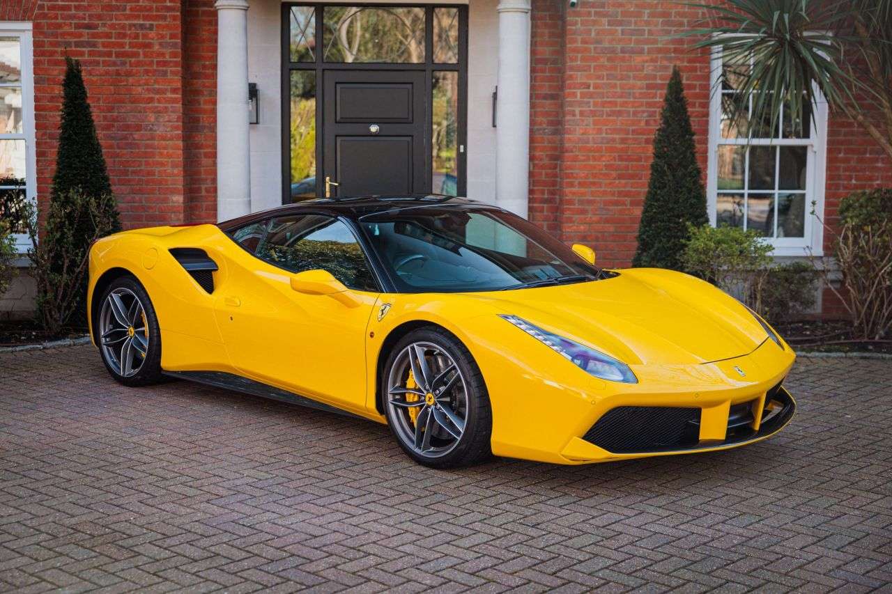 A 2018 FERRARI 488 3.9T V8 GTB Coupe 2dr Petrol F1 DCT Euro 6 (s/s) (670 ps) FINISHED IN GIALL A 2018 FERRARI 488 3.9T V8 GTB Coupe 2dr Petrol F1 DCT Euro 6 (s/s) (670 ps) FINISHED IN GIALL