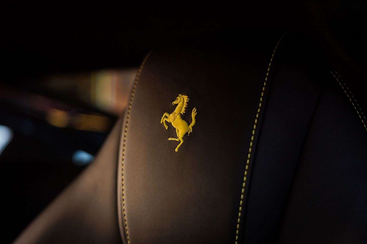 2018 FERRARI 488 2018 FERRARI 488