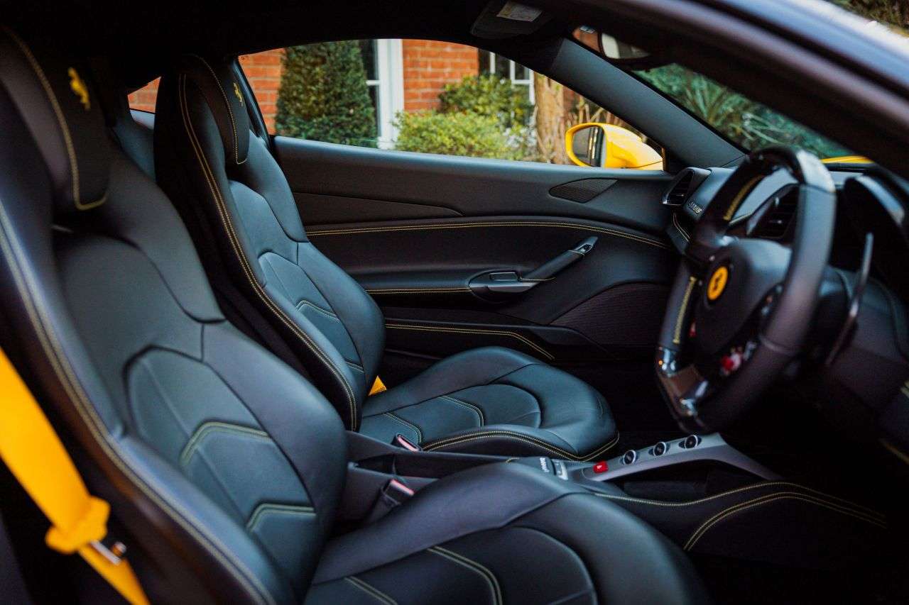 2018 FERRARI 488 2018 FERRARI 488