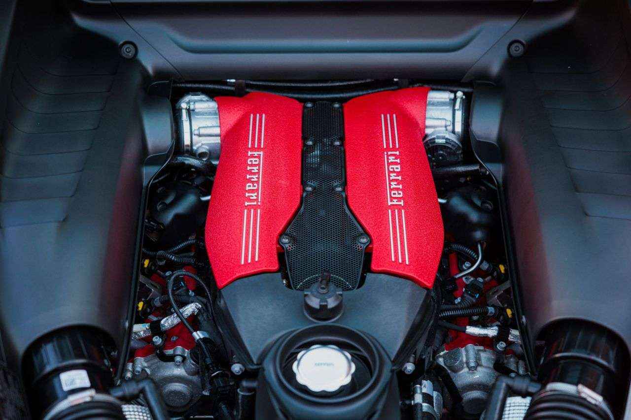 2018 FERRARI 488 2018 FERRARI 488
