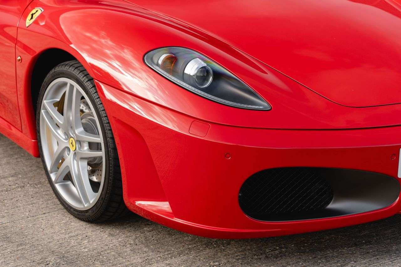 A 2007 FERRARI F430 4.3 F1 2dr ROSSO CORSA + DAYTONA SEATS A 2007 FERRARI F430 4.3 F1 2dr ROSSO CORSA + DAYTONA SEATS