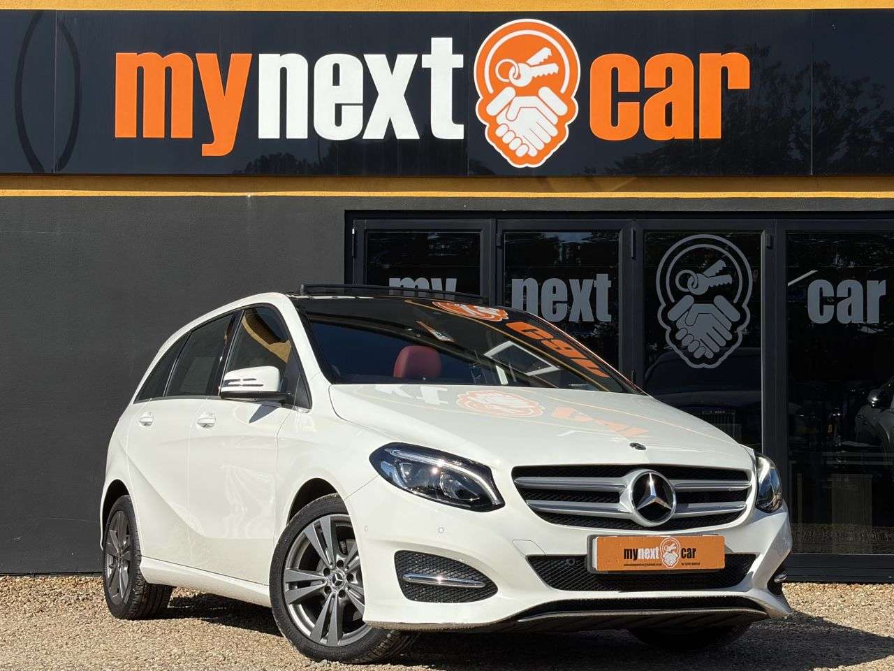 A 2018 MERCEDES-BENZ B CLASS 2.1 B200d Exclusive Edition (Plus) MPV 5dr Diesel 7G-DCT Euro 6 (s/s) (136 A 2018 MERCEDES-BENZ B CLASS 2.1 B200d Exclusive Edition (Plus) MPV 5dr Diesel 7G-DCT Euro 6 (s/s) (136