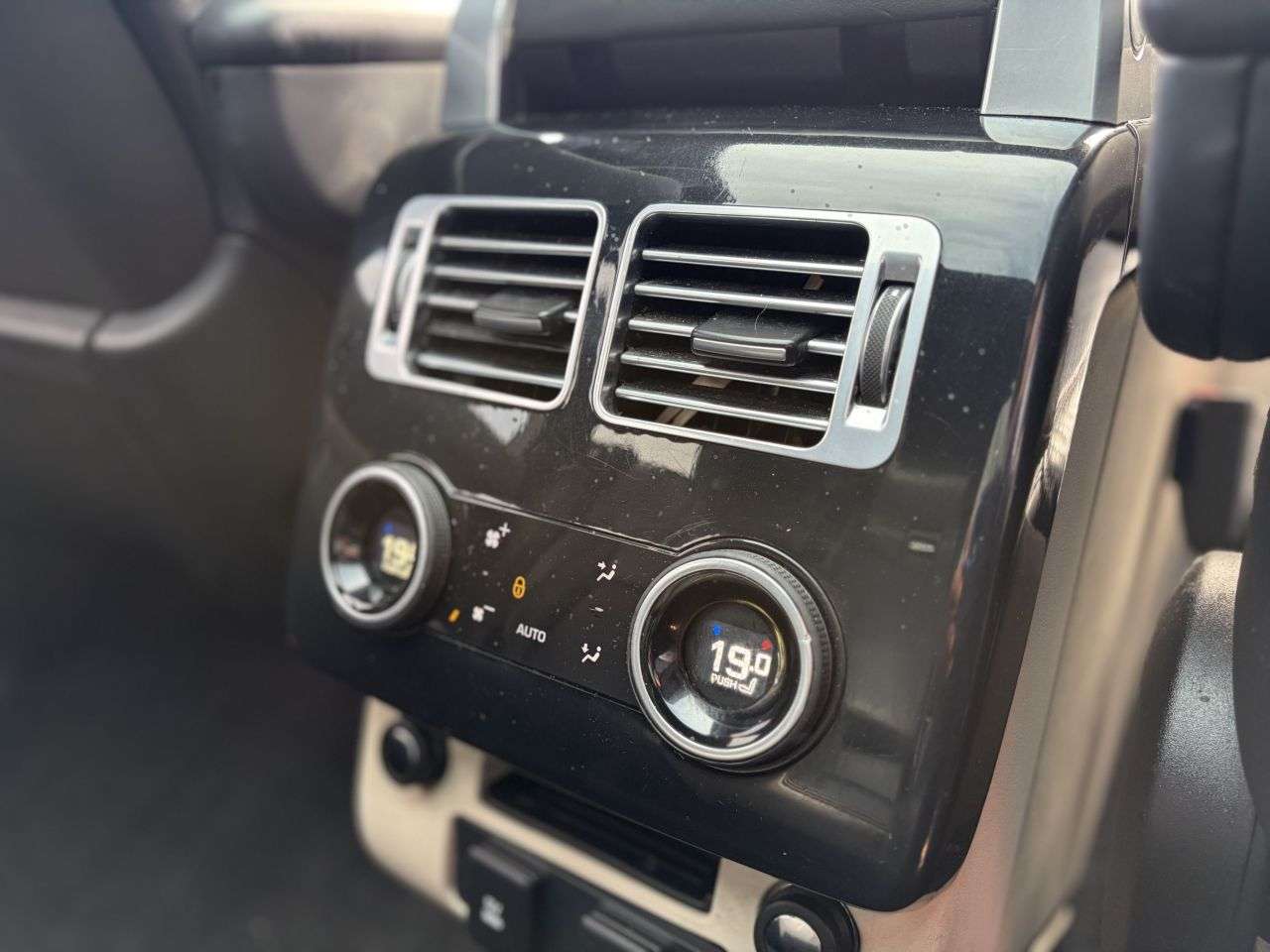 2019 LAND ROVER RANGE ROVER 2019 LAND ROVER RANGE ROVER