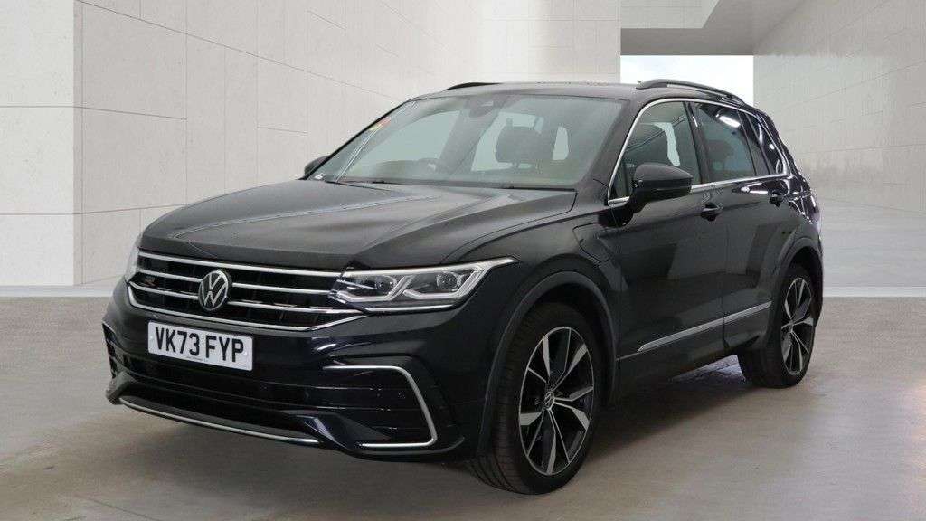 A 2023 VOLKSWAGEN TIGUAN 1.4 TSI 13kWh R-Line SUV 5dr Petrol Plug-in Hybrid DSG Euro 6 (s/s) (245 ps A 2023 VOLKSWAGEN TIGUAN 1.4 TSI 13kWh R-Line SUV 5dr Petrol Plug-in Hybrid DSG Euro 6 (s/s) (245 ps