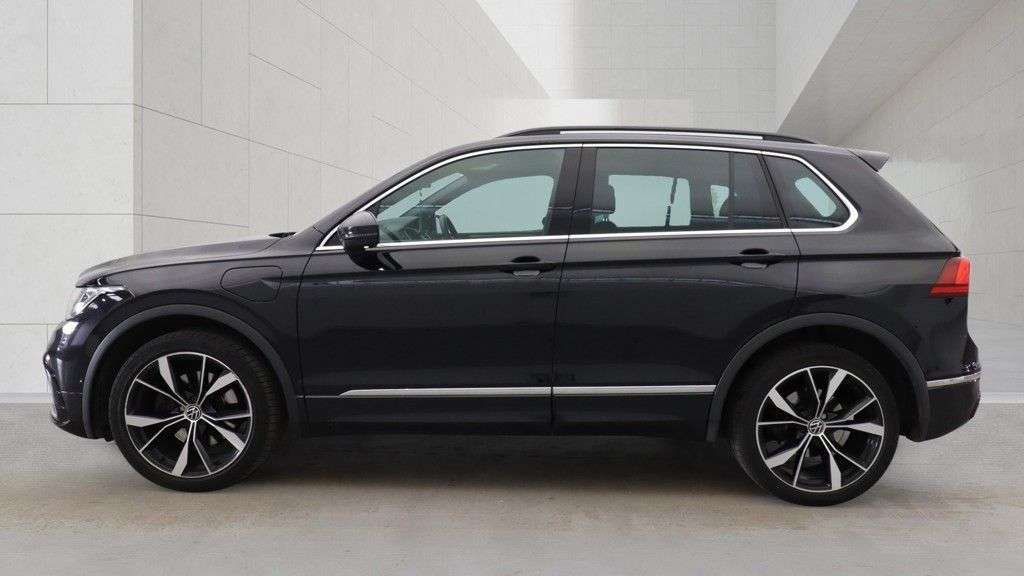 2023 VOLKSWAGEN TIGUAN 2023 VOLKSWAGEN TIGUAN