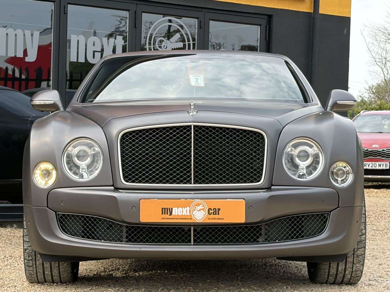 A 2015 BENTLEY MULSANNE 6.75 V8 Speed Saloon 4dr Petrol Auto Euro 6 (530 bhp) DARK GREY SATIN PAINT A 2015 BENTLEY MULSANNE 6.75 V8 Speed Saloon 4dr Petrol Auto Euro 6 (530 bhp) DARK GREY SATIN PAINT