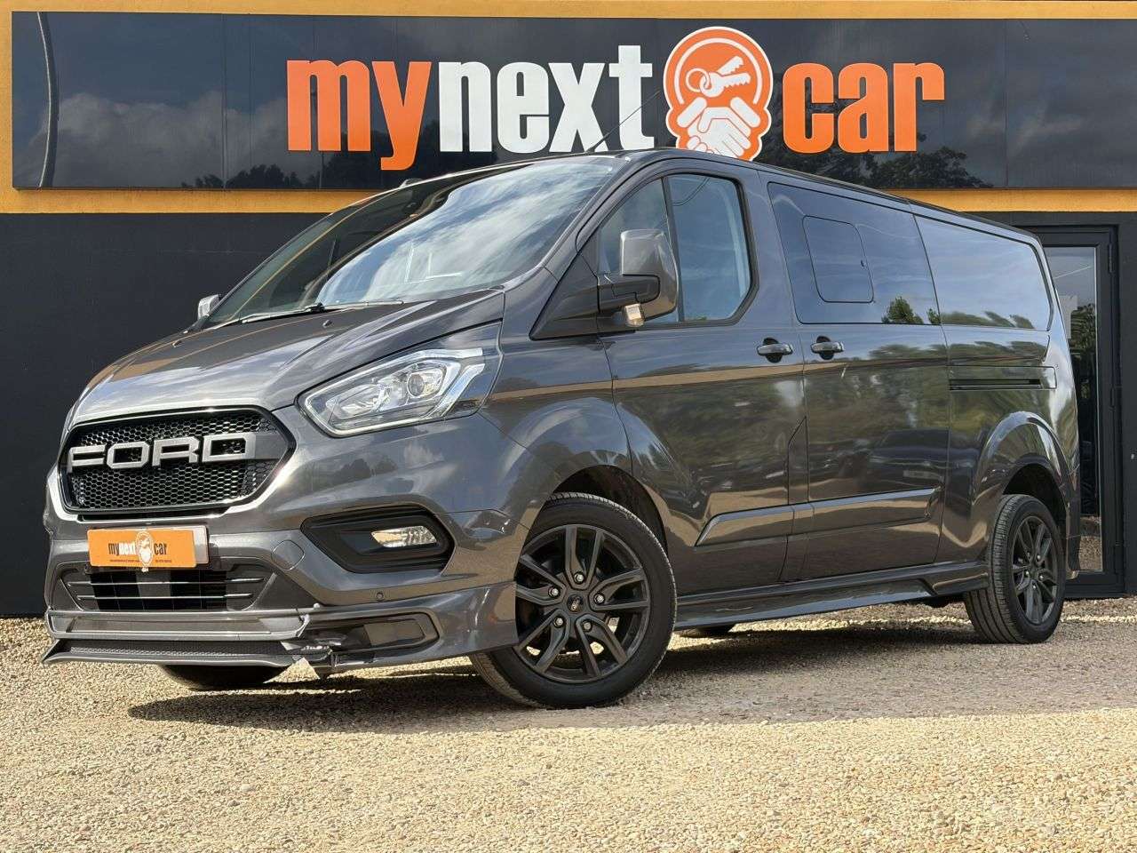 A 2021 FORD TRANSIT CUSTOM 2.0 320 EcoBlue Limited Crew Van Double Cab 5dr Diesel Manual L2 H1 Euro 6 A 2021 FORD TRANSIT CUSTOM 2.0 320 EcoBlue Limited Crew Van Double Cab 5dr Diesel Manual L2 H1 Euro 6