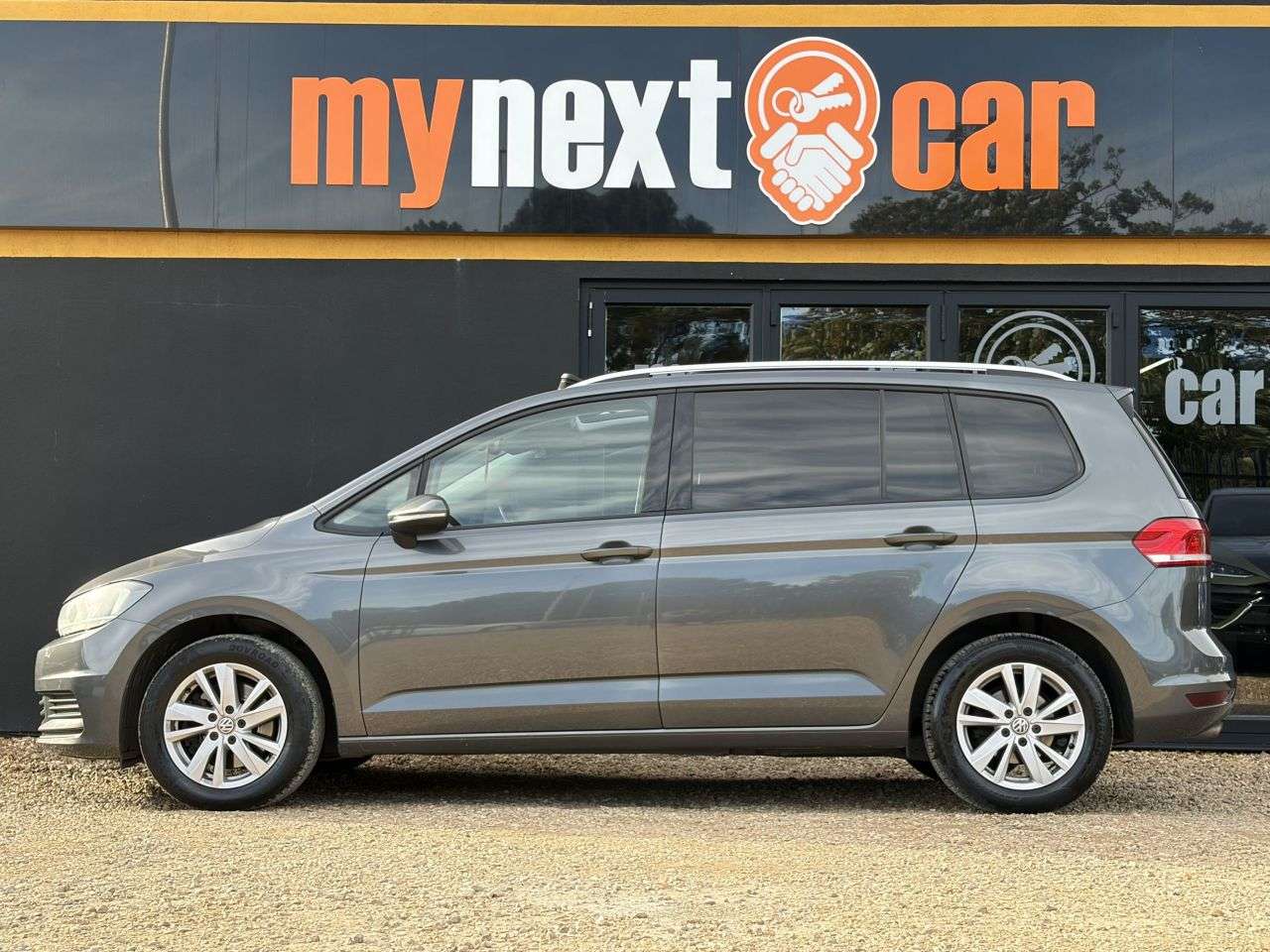 2020 VOLKSWAGEN TOURAN 2020 VOLKSWAGEN TOURAN